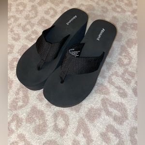 90s PLATFORM FLIP FLOPS